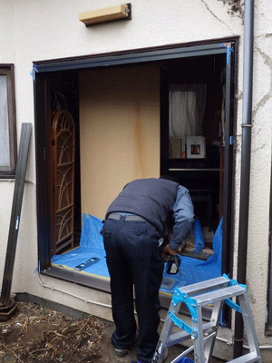 窓サッシを玄関にお取替え! 窓サッシを玄関にお取替え!